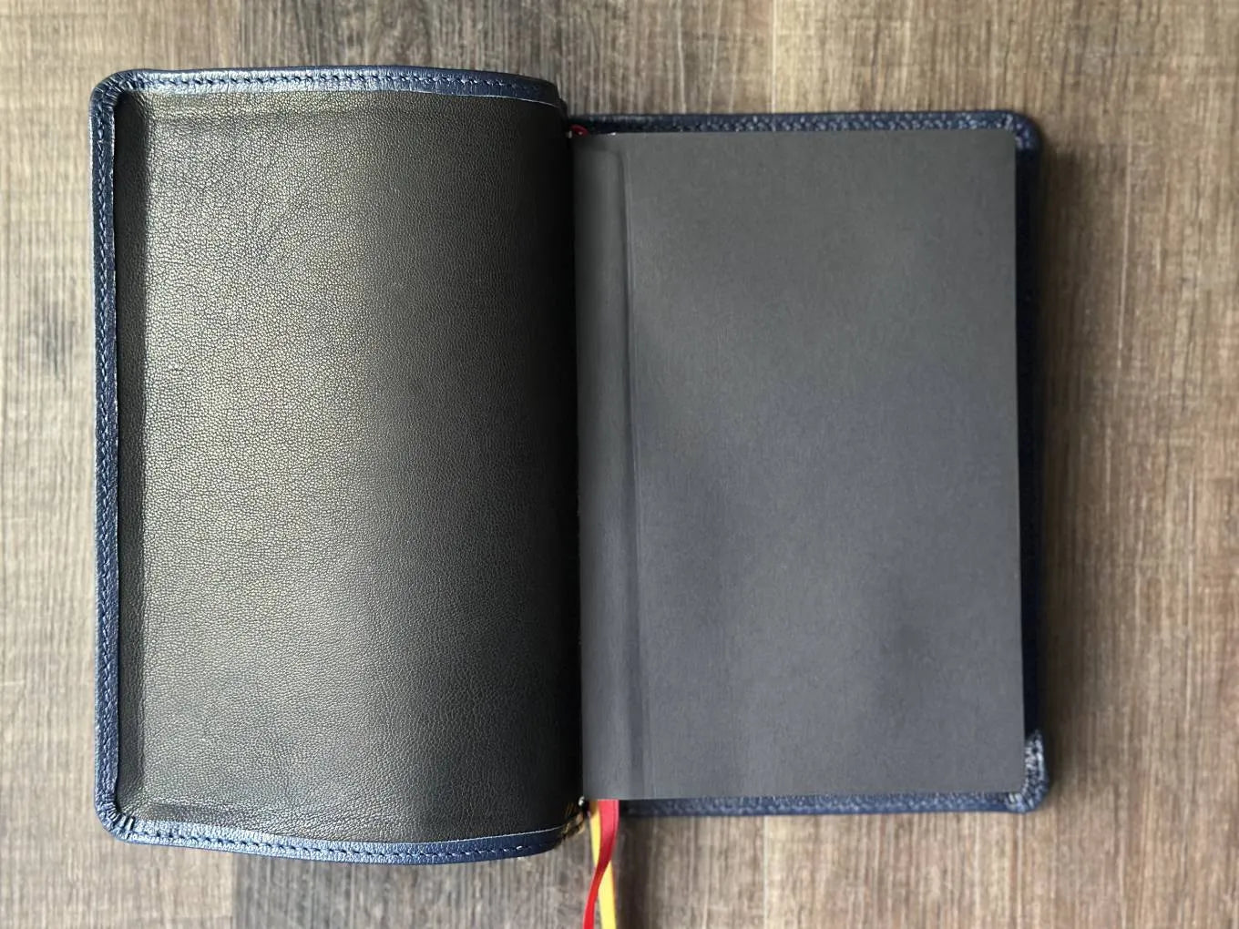 LSB Handy Size, Marine River Grain Goatskin